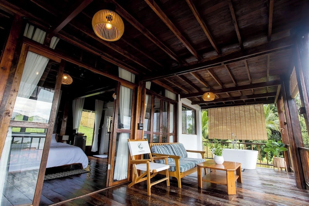 Baan Lhong View Lay