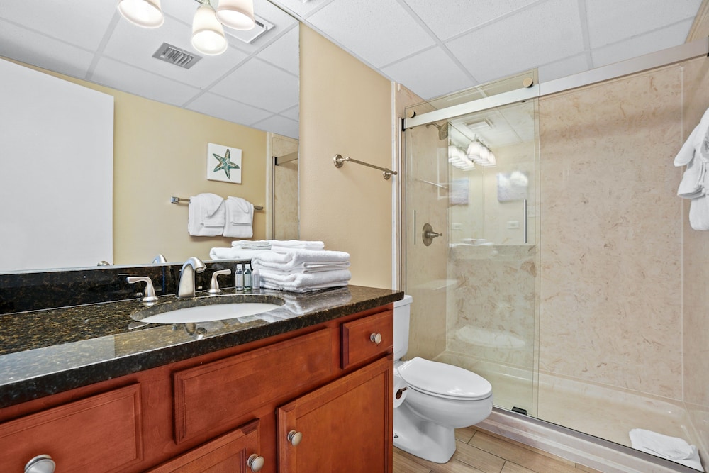 Edgewater Beach & Golf Resort by Panhandle Getaways