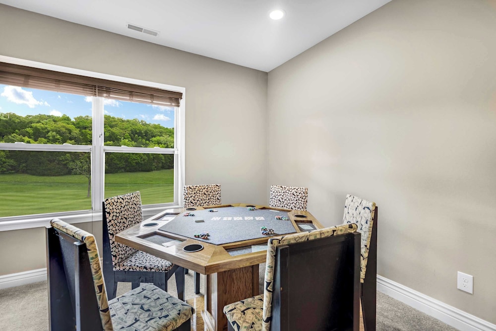 Fairway Lake Retreat