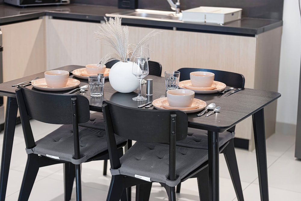 Burj Crown Lux Apartment by Dubai Mall