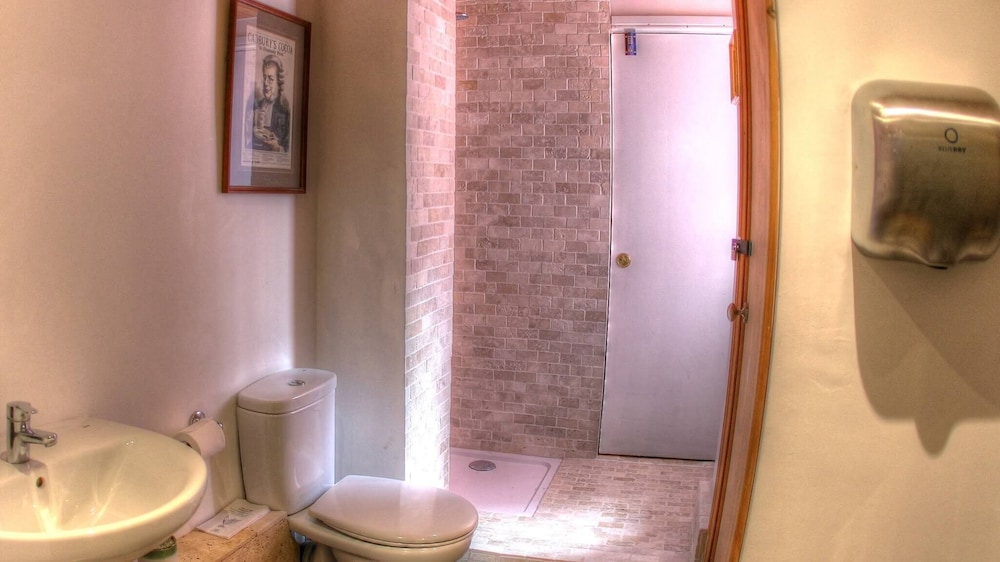 Photo 38