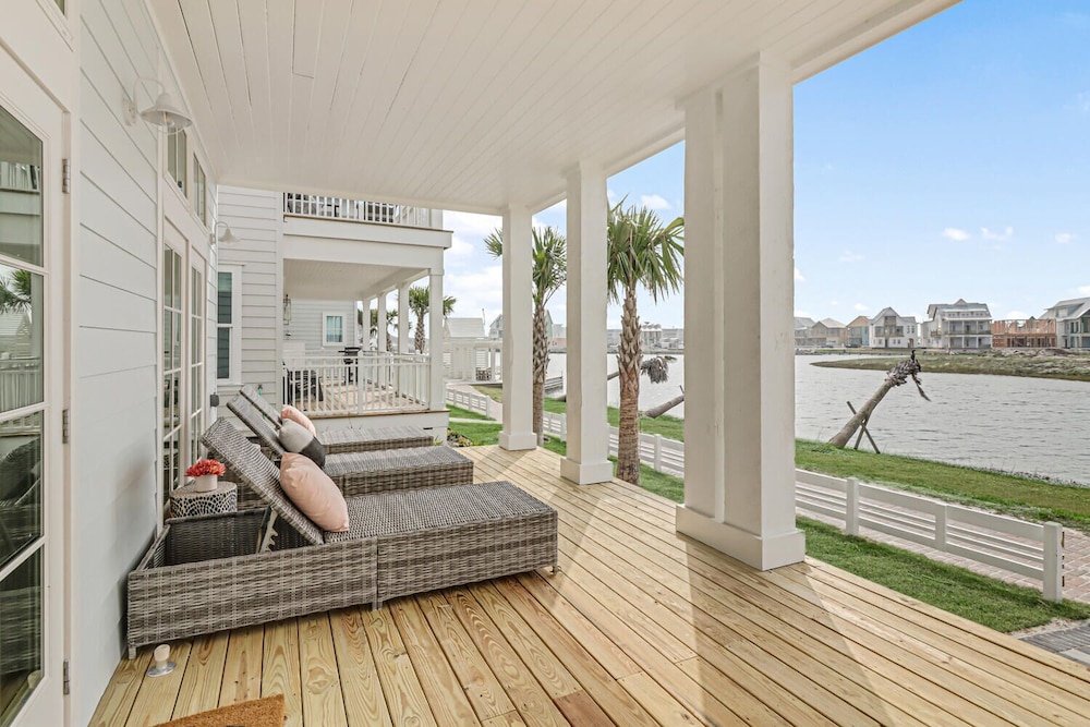 Beach Side Story 214 LAK