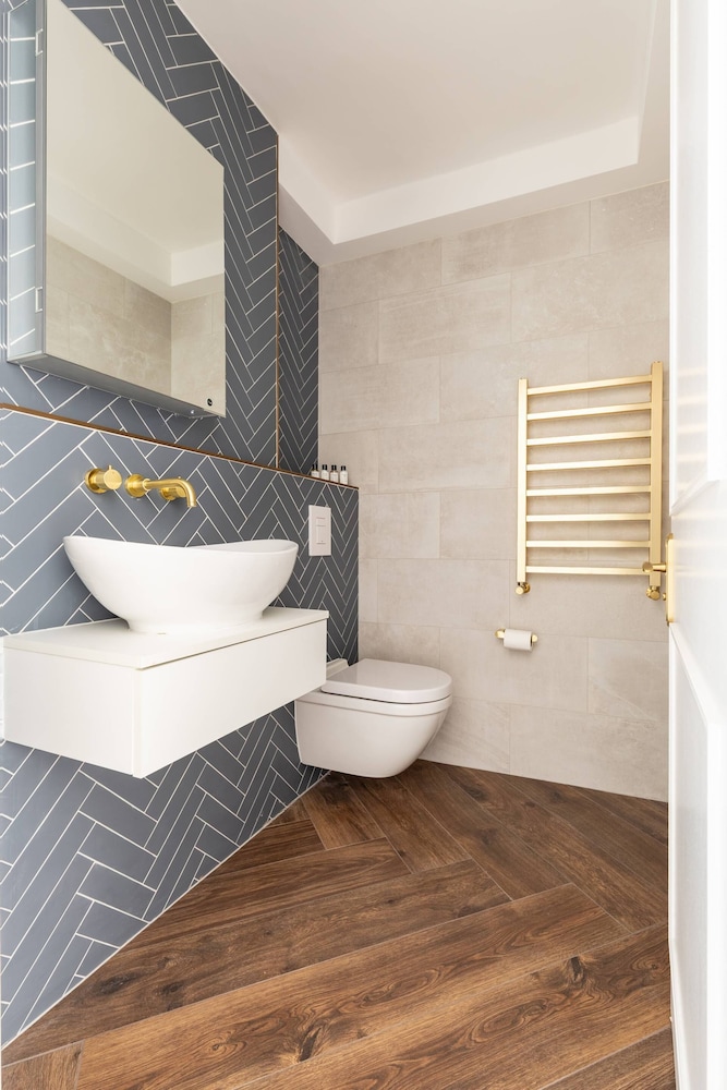Westbourne Park Road Xviii by Onefinestay