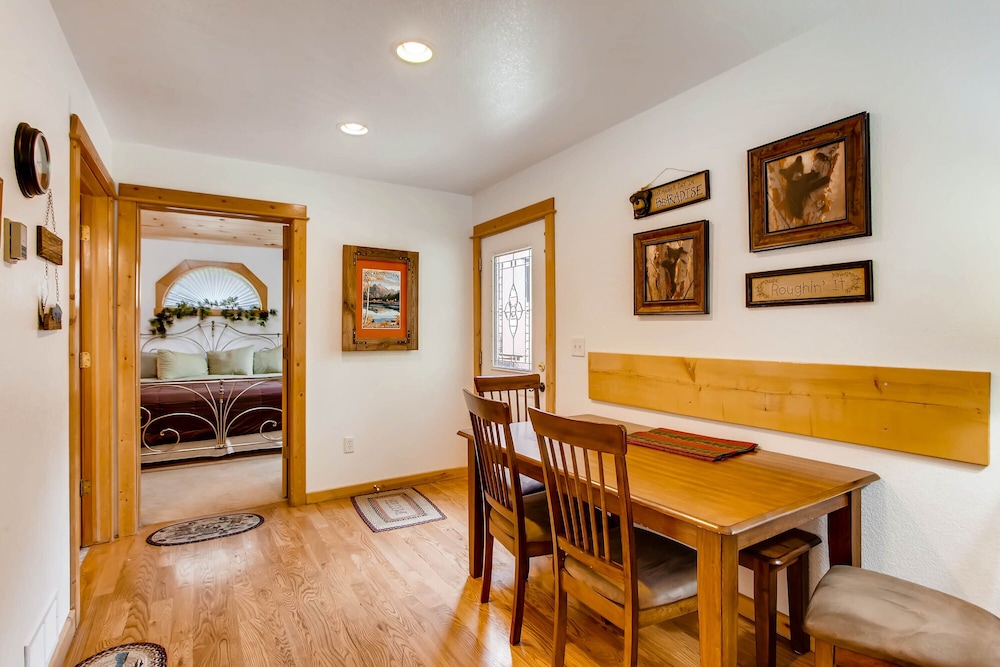 Estes Park Condos - Property Image 77