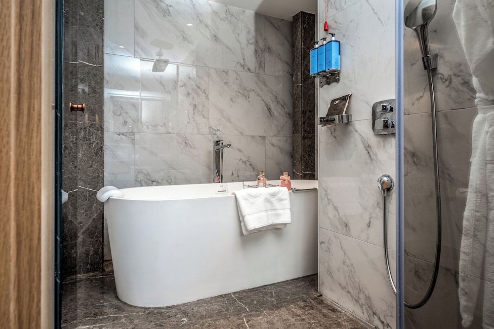 Sofitel İstanbul Taksim - Image 8