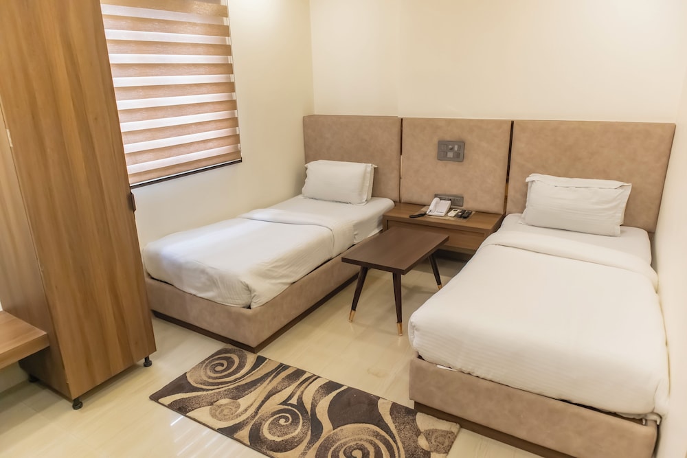 Narang Hotel