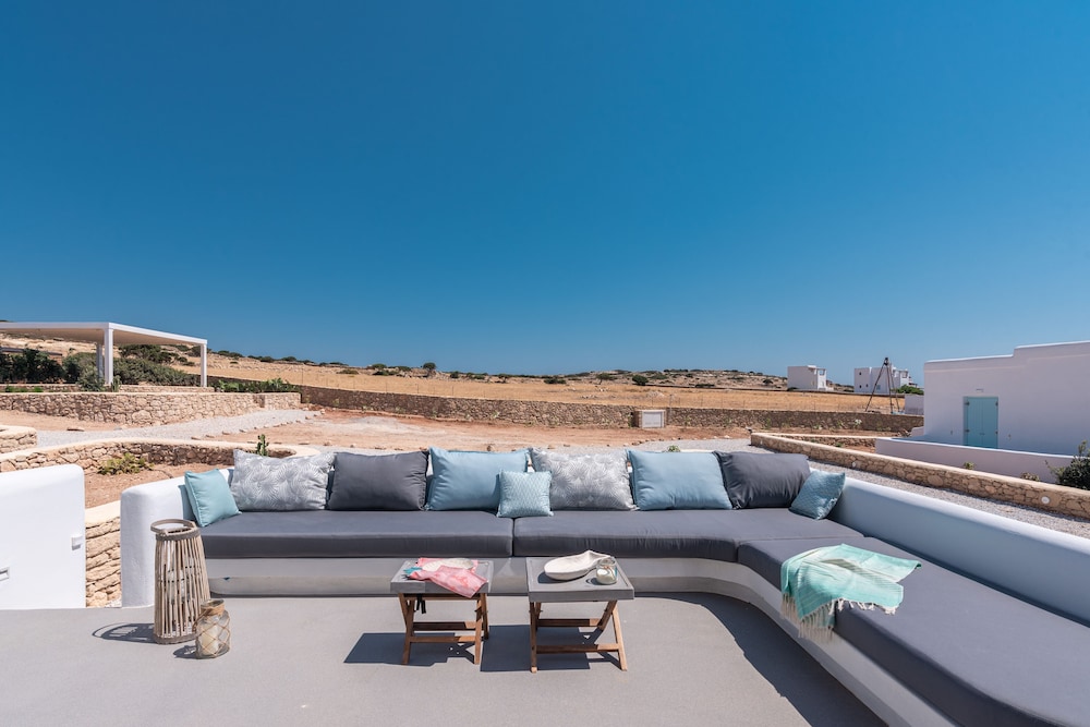 Blue Harpist Villas