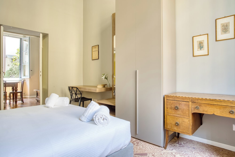 JOIVY Cute flat near Guastalla Gardens