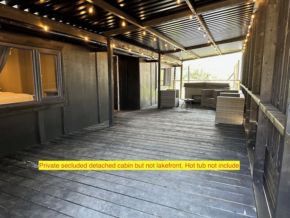 The Waterfront Lodges