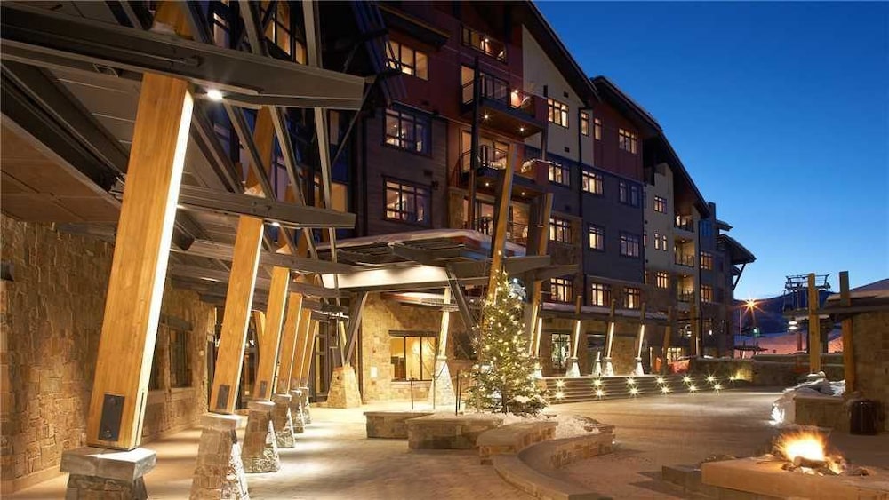 Quandary Peak Penthouse 704 4 BedroomCondo By Moving Mountains view 4