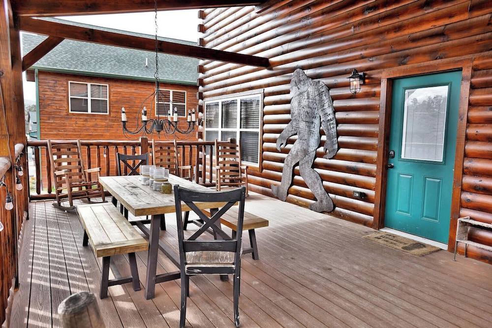 Sasquatch Inn