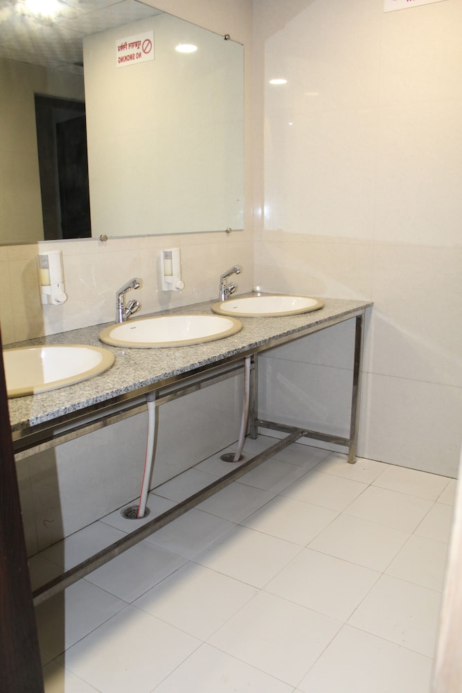 Paradise AC Dormitory
