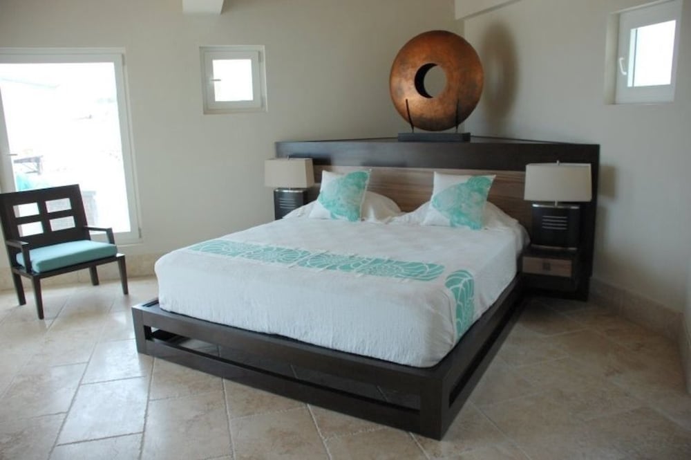 Sky Beach Club Villa Waterfall 1 4 Bedroom Villa - Property Image 29