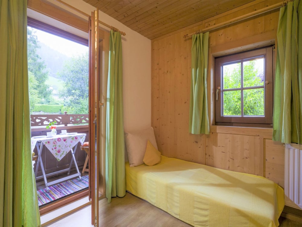 Apartment in Top Location in Fugen With Balcony