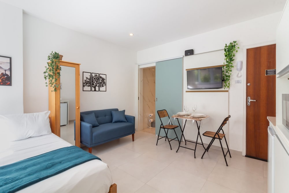 5 Minutes From Copacabana Beach Bi202