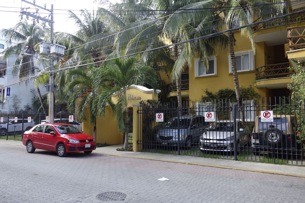 Las Palmas Condominio