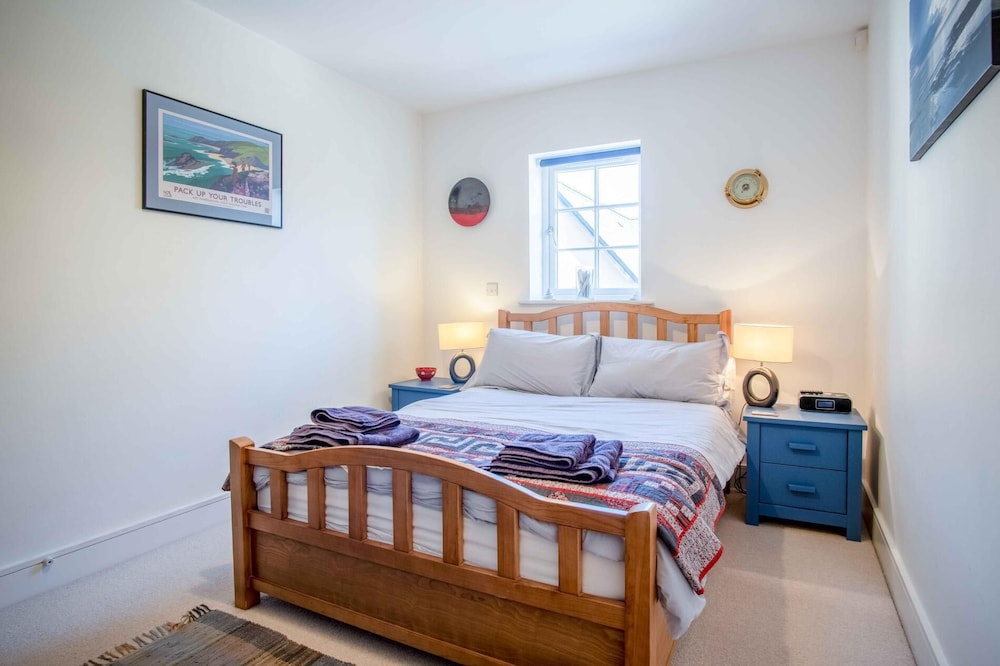 29 Rhodewood House - 2 Bedroom - Saundersfoot