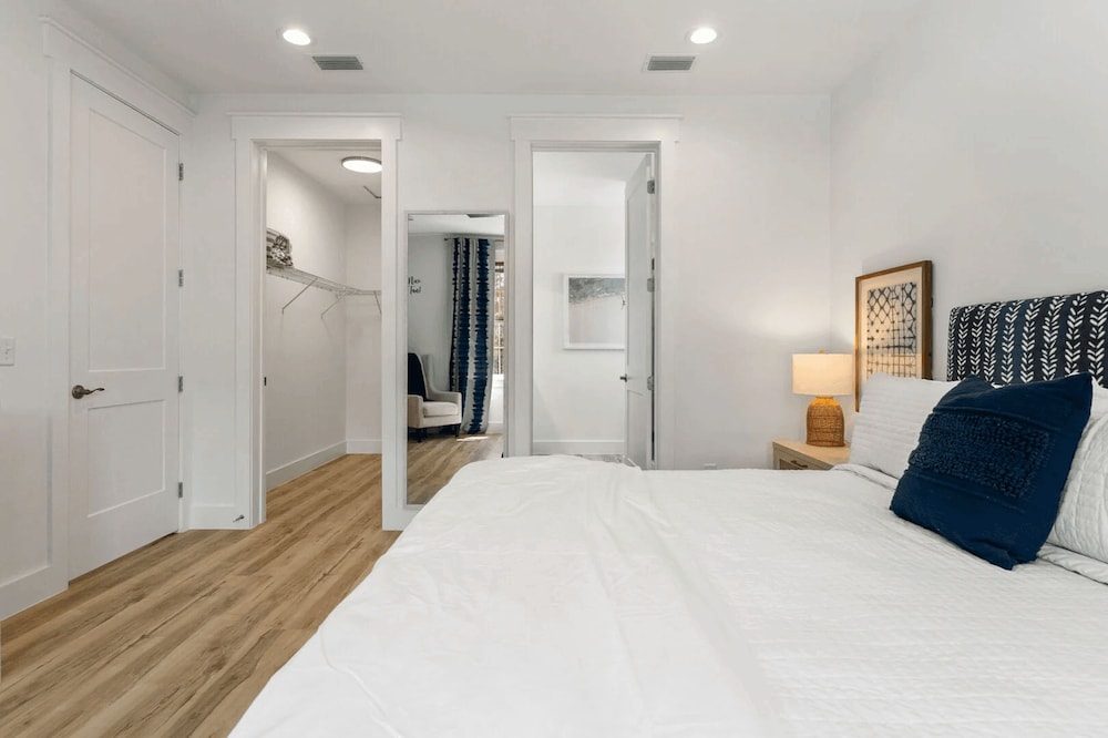 Chic Shack by Avantstay Private Pool Walk to Beach Sleeps 20