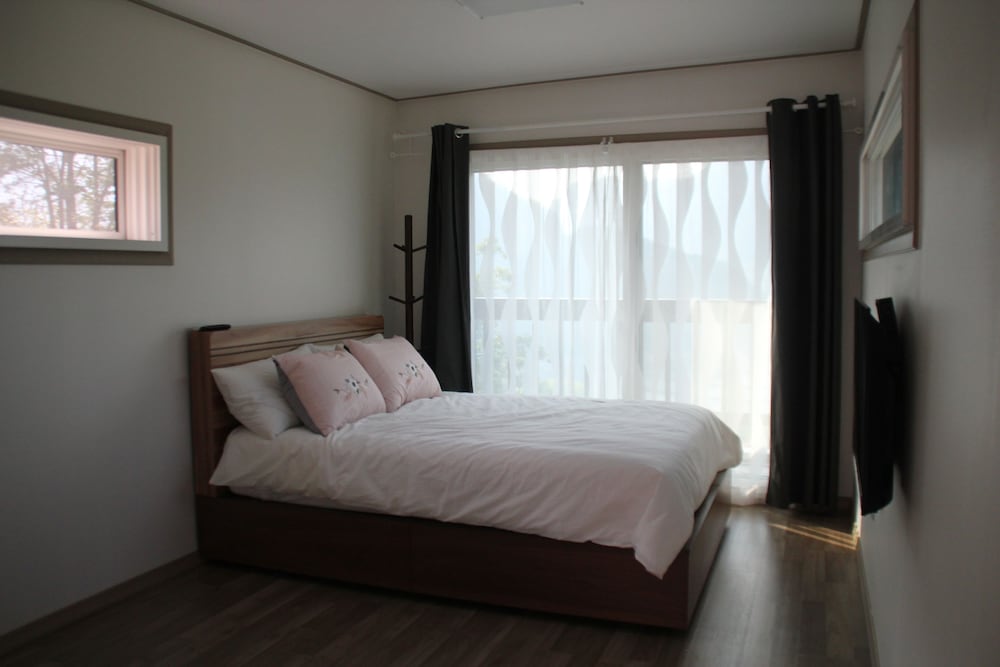 Moonlight Village Pension