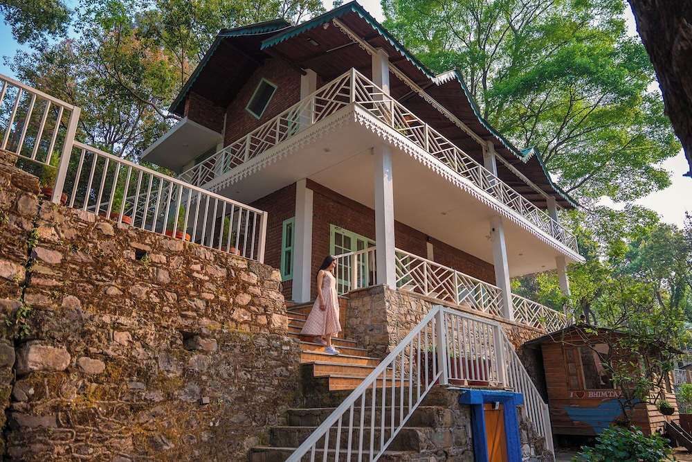 Echor Malusara Lakeview Retreat Bhimtal