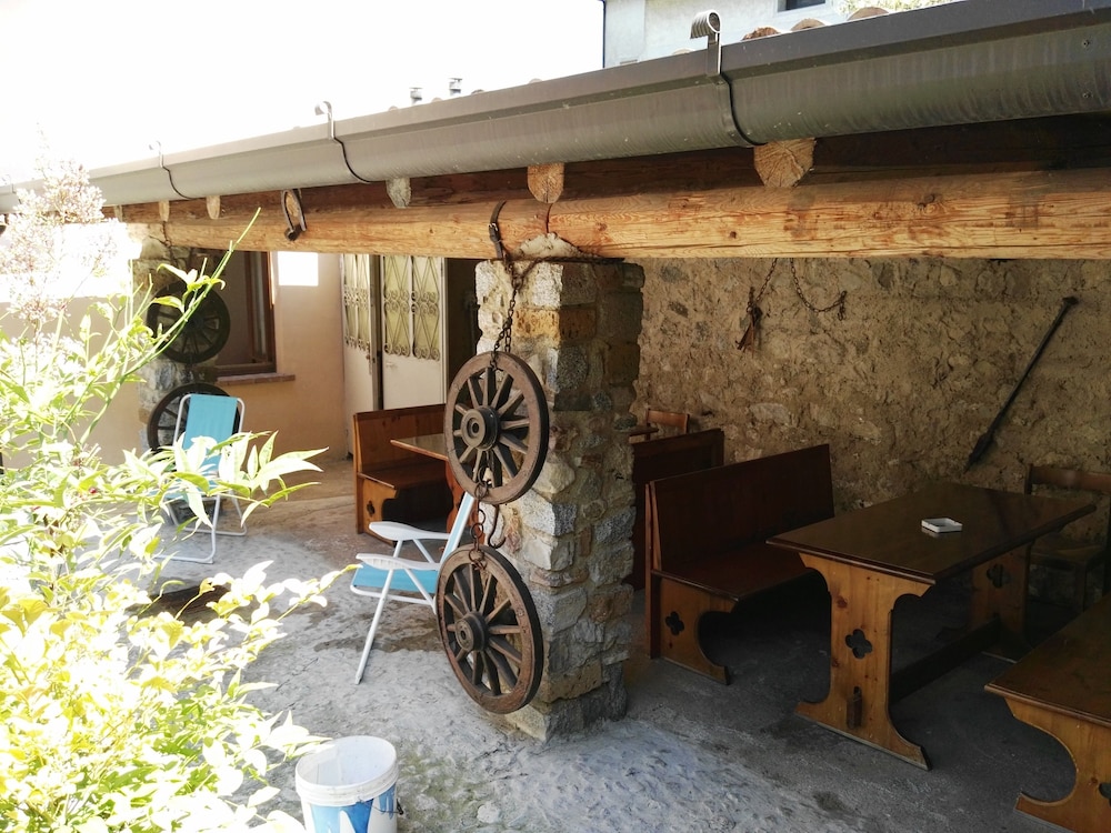 Appartamenti Casa Rita & Antica Corte Ginevra