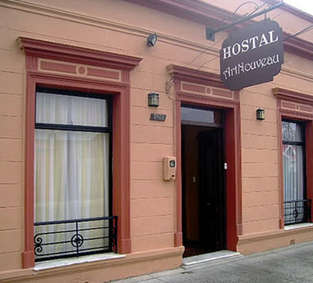 Hotel Art Nouveau Alojamiento y Turismo - Image 1