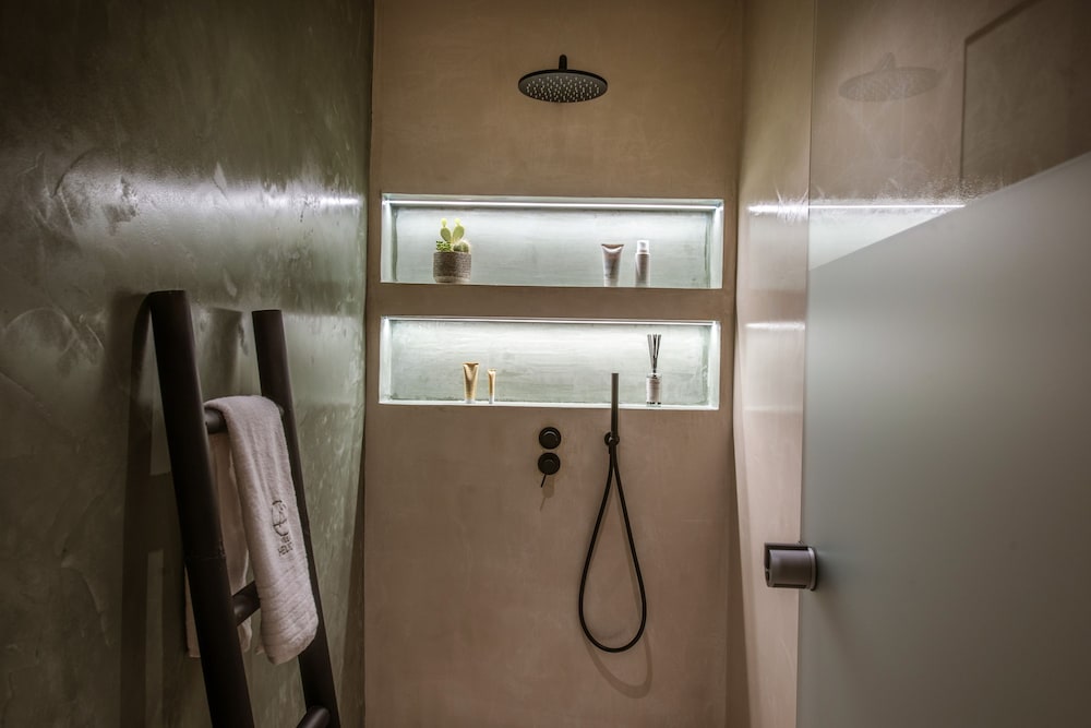 Villa Helios - Elevate Your Senses