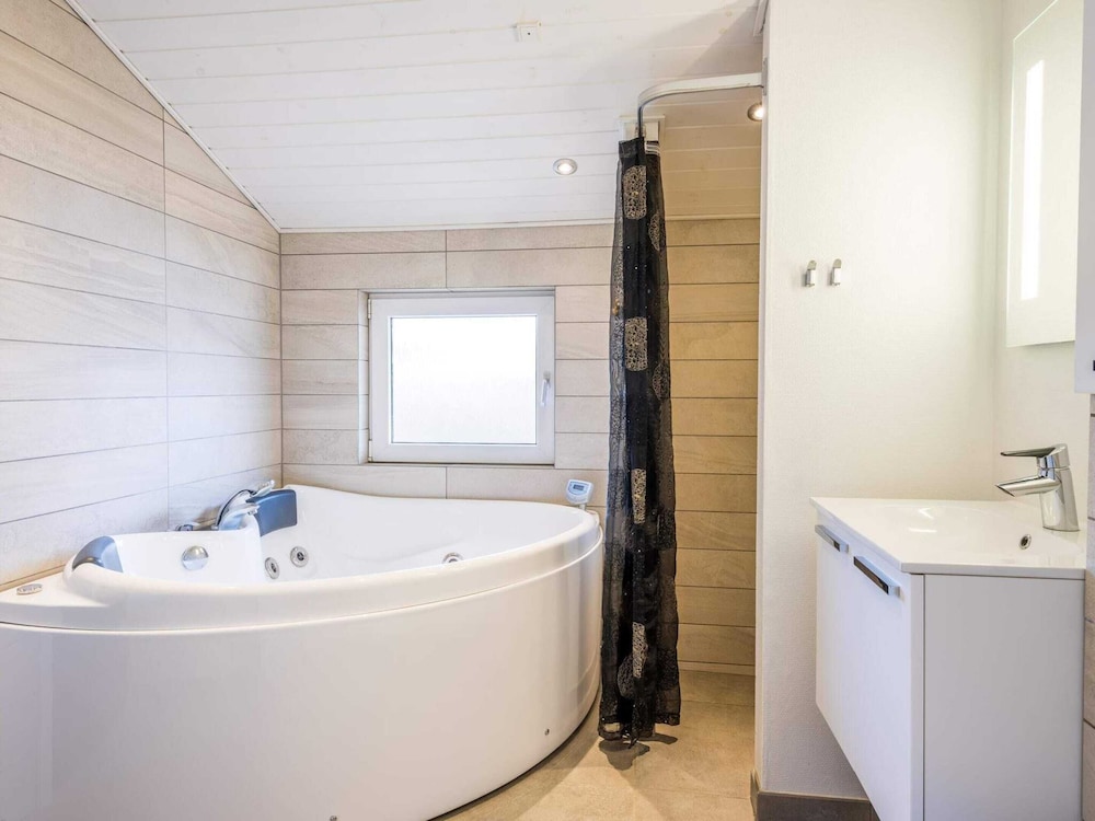6 Person Holiday Home in Blavand view 5