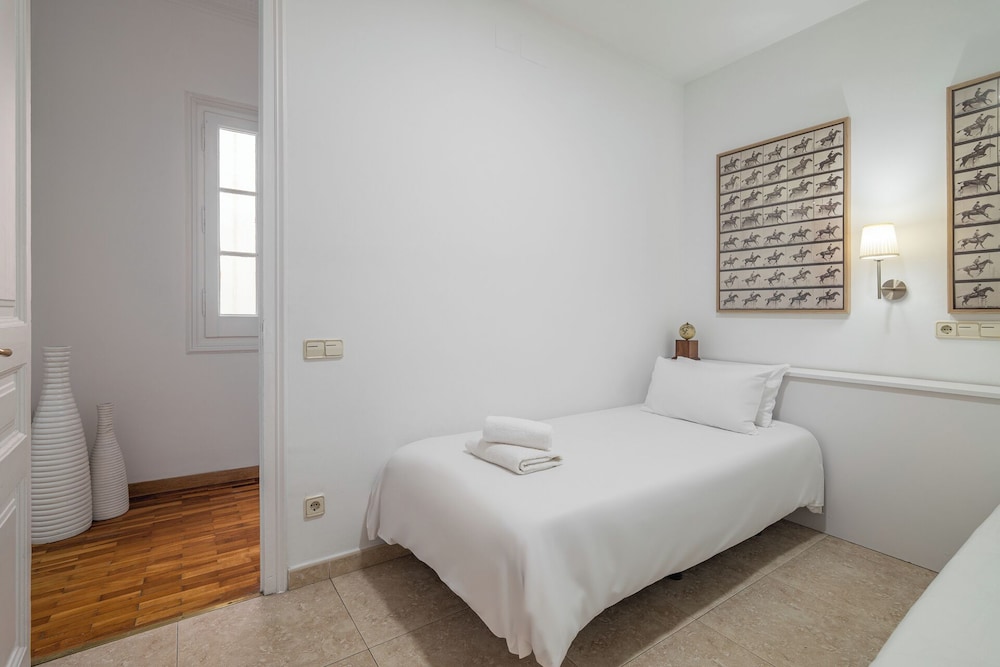 Stay U-nique Apartment Creu Coberta II