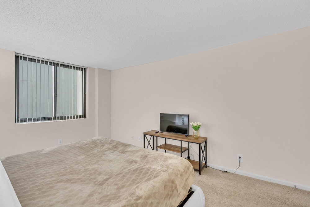 Arlington 2br Furnished Apartment In Crystal City 2 Bedroom Apts