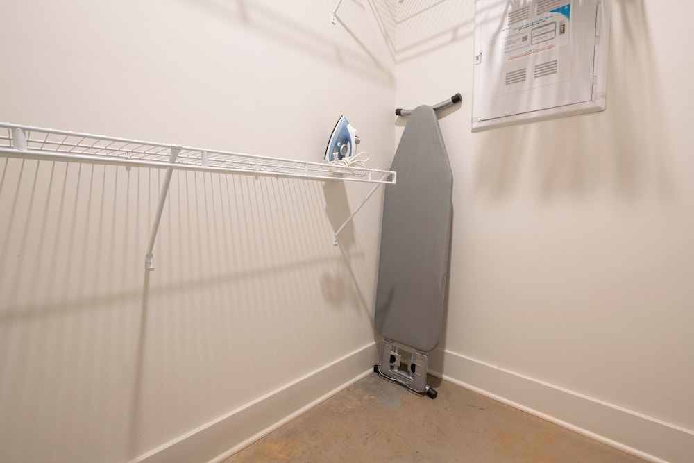 Landing Furnished Apartments - Northwest Charlotte