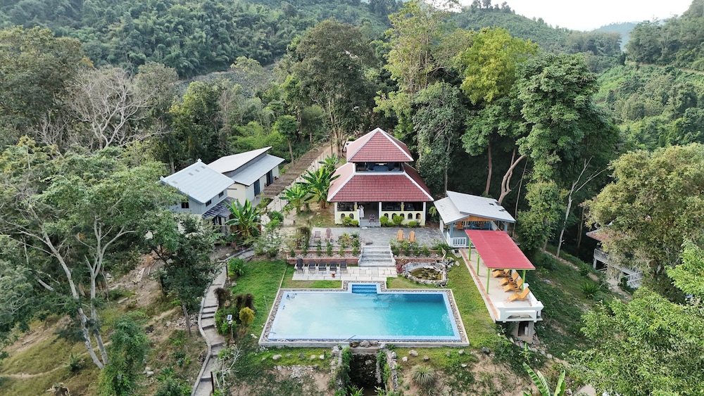 Zen Namkhan Boutique Resort