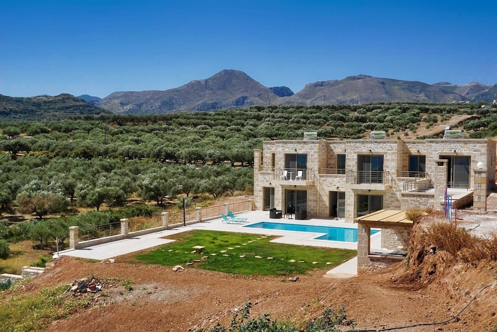 Villa Stylianos - Hostel