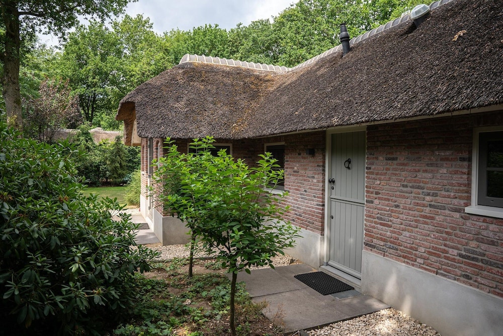 Farmhouse in Veluwe With Sauna and Nature Views