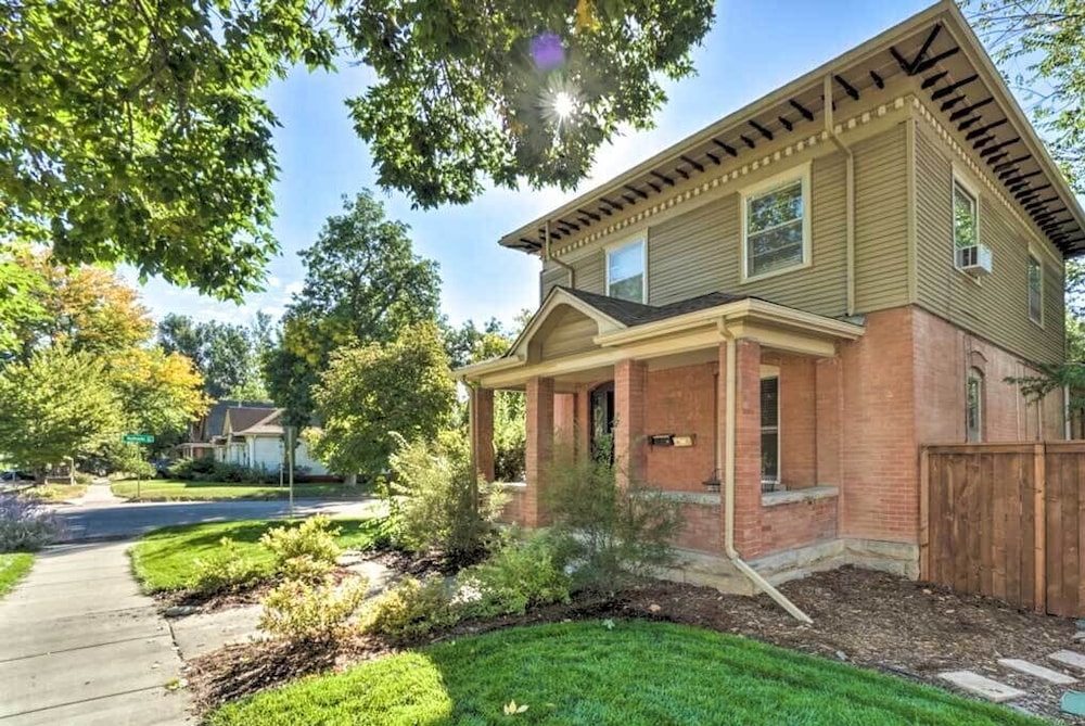 Historic Apartment - Walk to CSU Campus + Old Town view 5