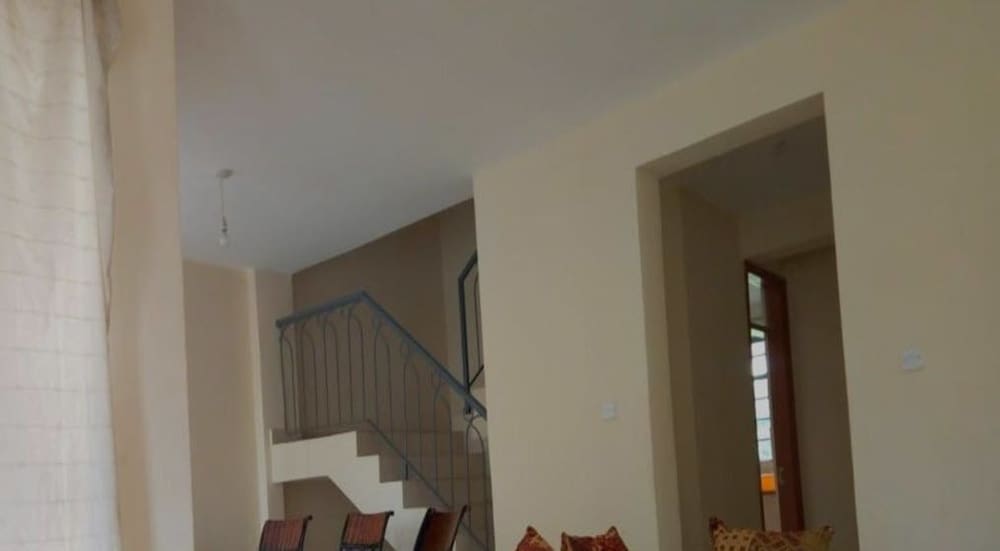 Private Home 4 bedrooms 4.5 bathrooms