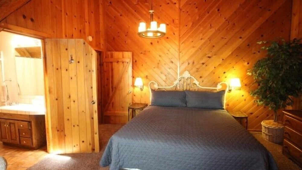 Scenic Wonders Tioga Logs 3 Bedrooms view 2
