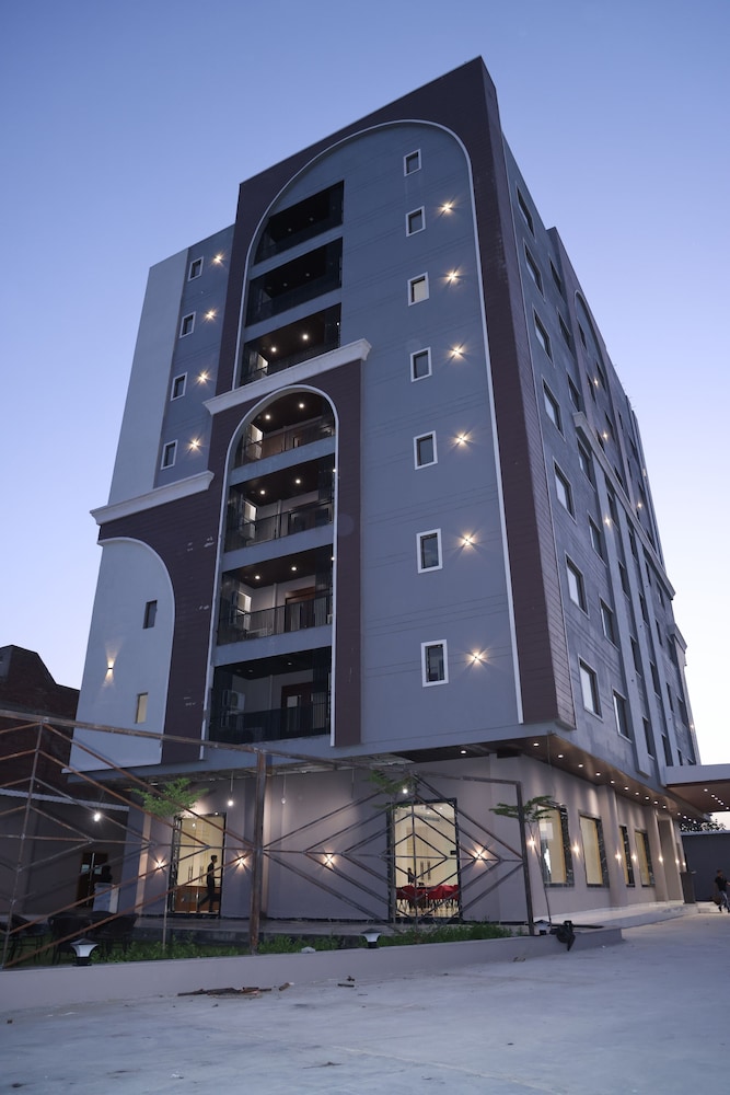 Pallacia A Luxury Hotel
