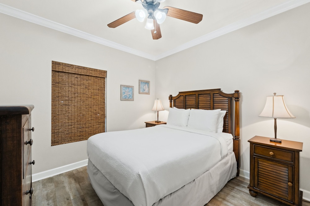 Splash Beach Resort by Panhandle Getaways