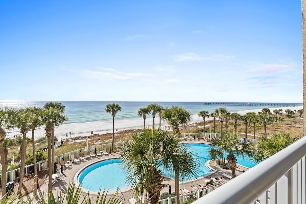 Grand Panama Beach Resort by Book That Condo