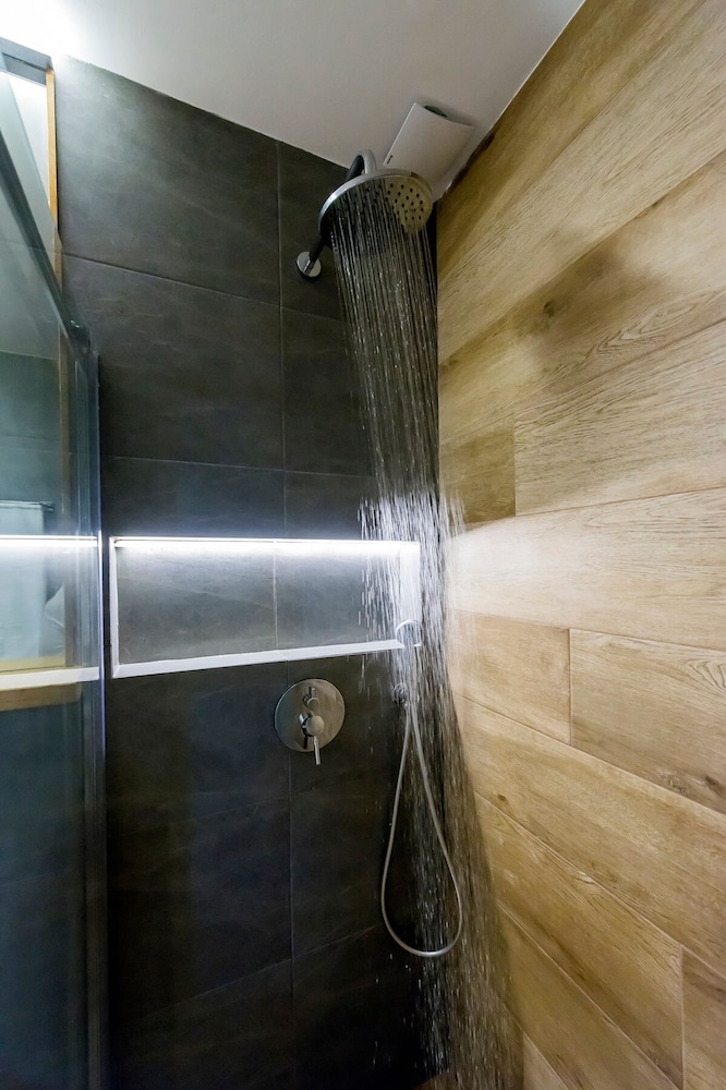 Aigli Seafront Loft-luxury Design Retreat