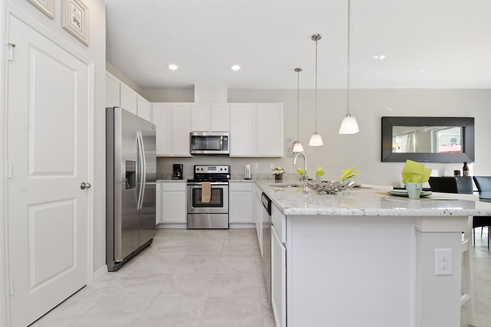 Four Bedrooms TownHome Close to Disney 5162A