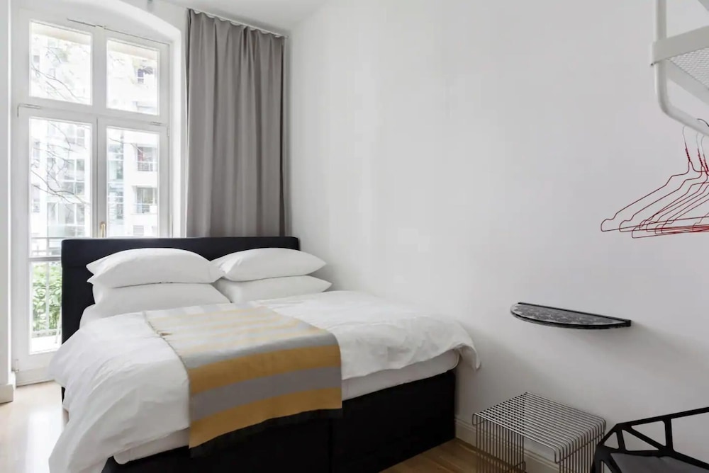 Top Luxury Space Spree Mitte Berlin