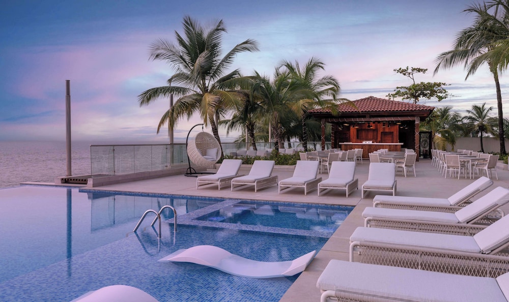 Radisson Blu Hotel, Conakry