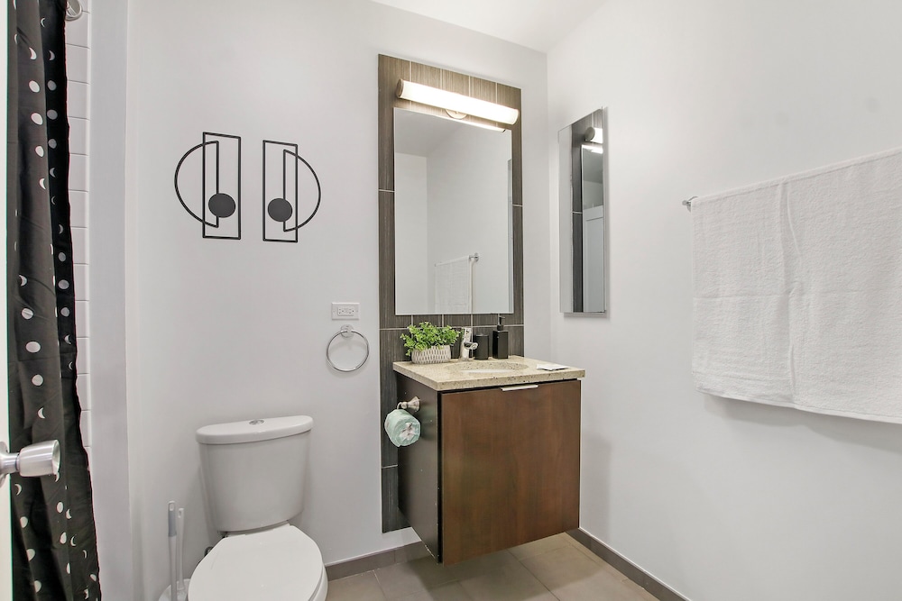 Bright Studio - Del Prado 706
