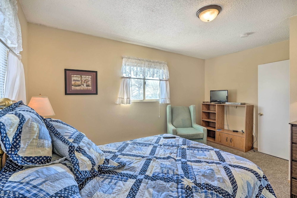 Canon City Vacations - Pet-friendly Duplex - Near Skyline Drive! - Property Image 26