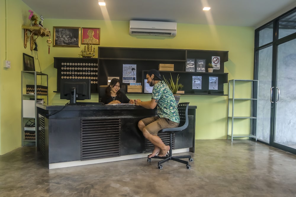Phanganist Hostel