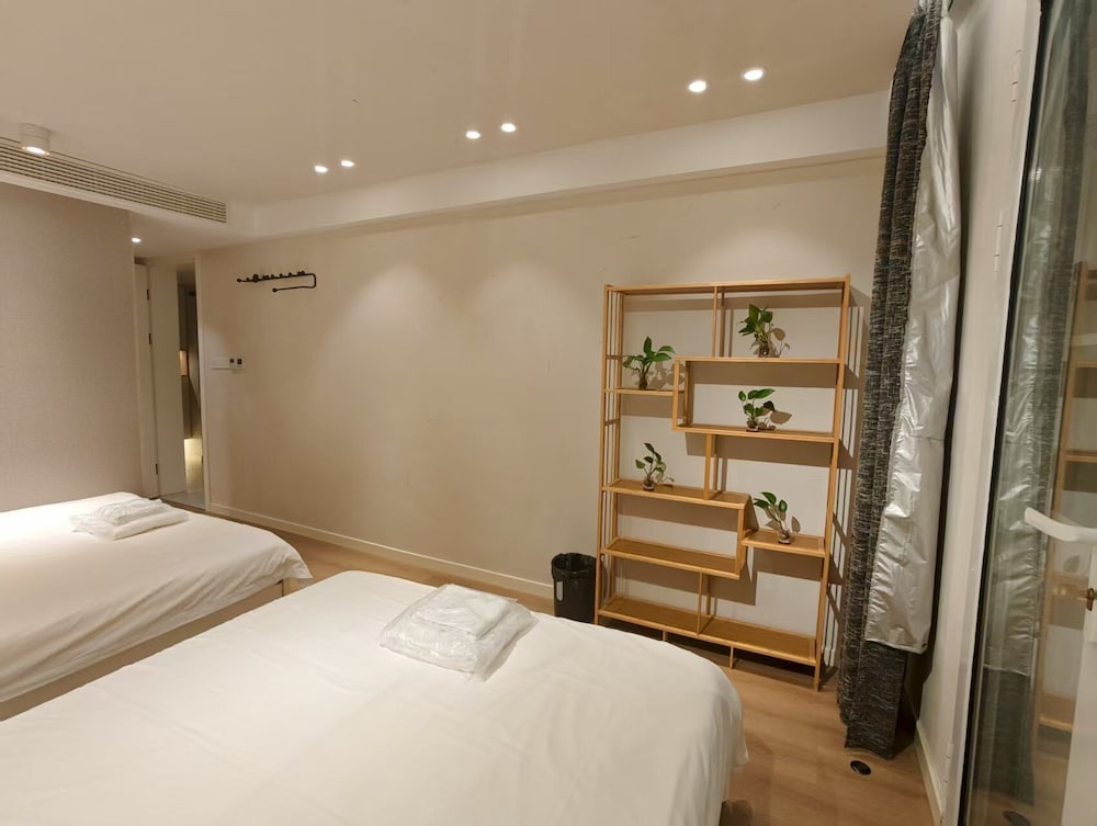 Book and Bed - SML Center