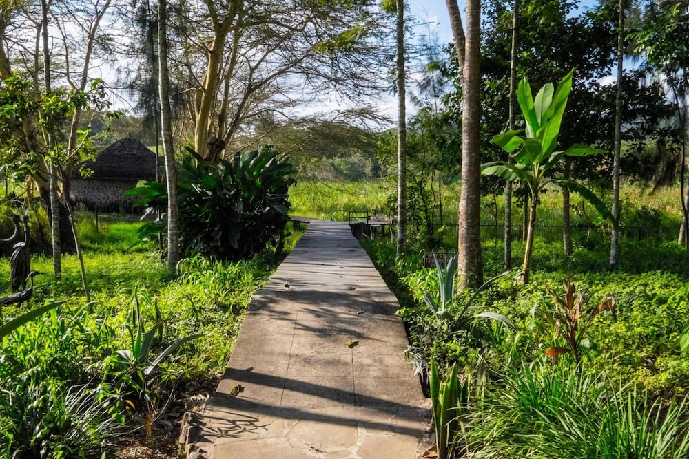 Kiboko Lodge