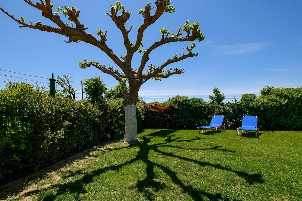 Petrakis Maisonette Near The Sea view 4